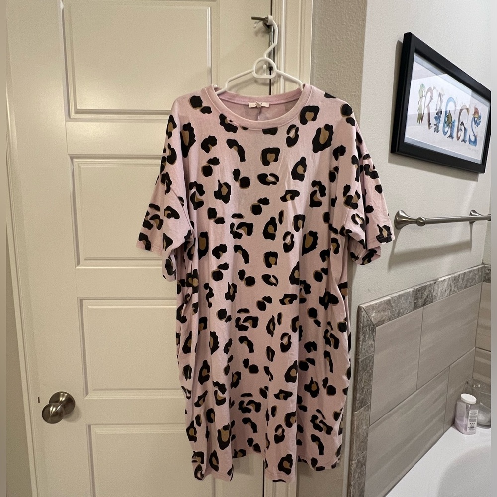 T shirt dress with pockets!